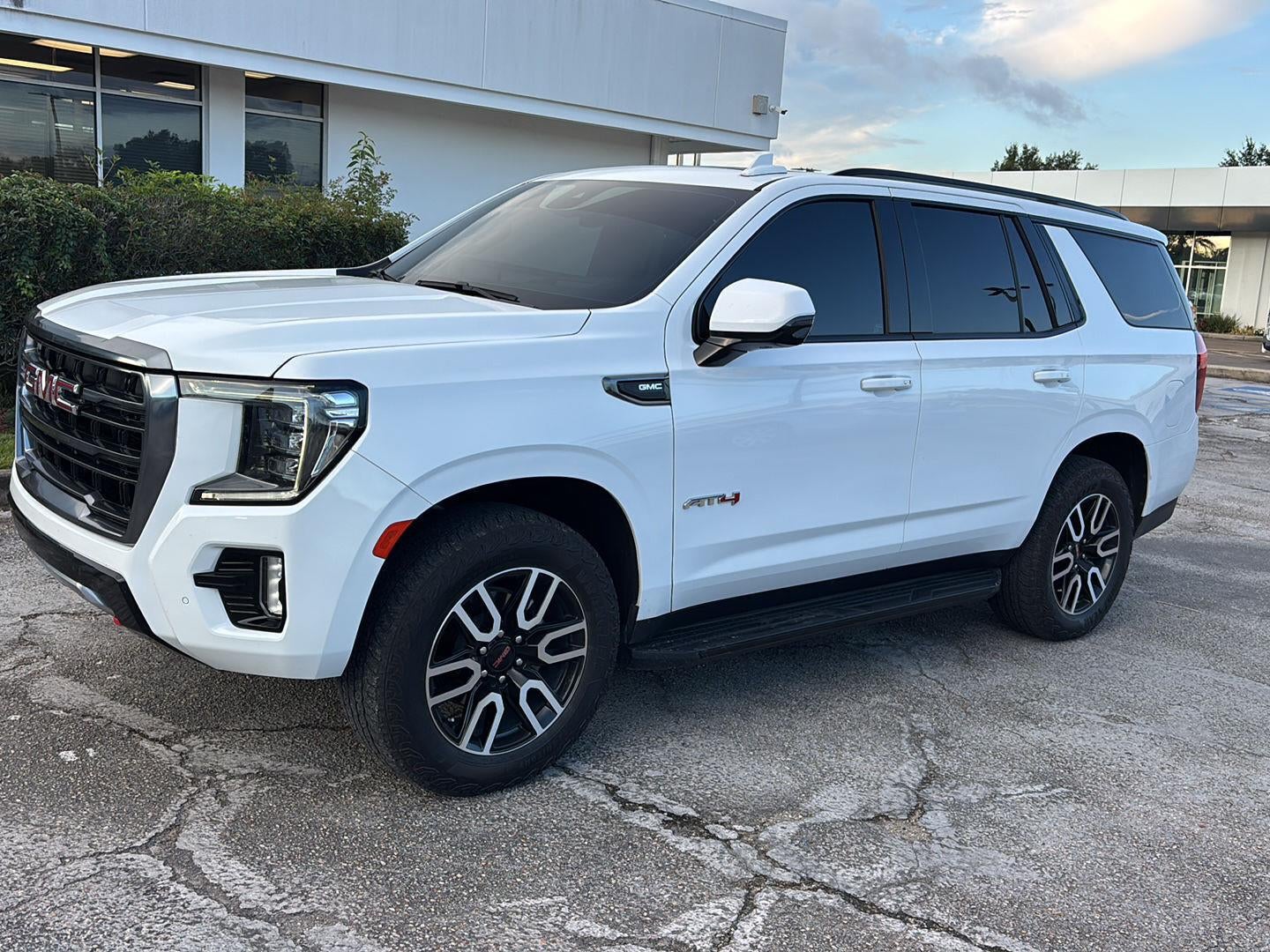 2024 GMC Yukon AT4