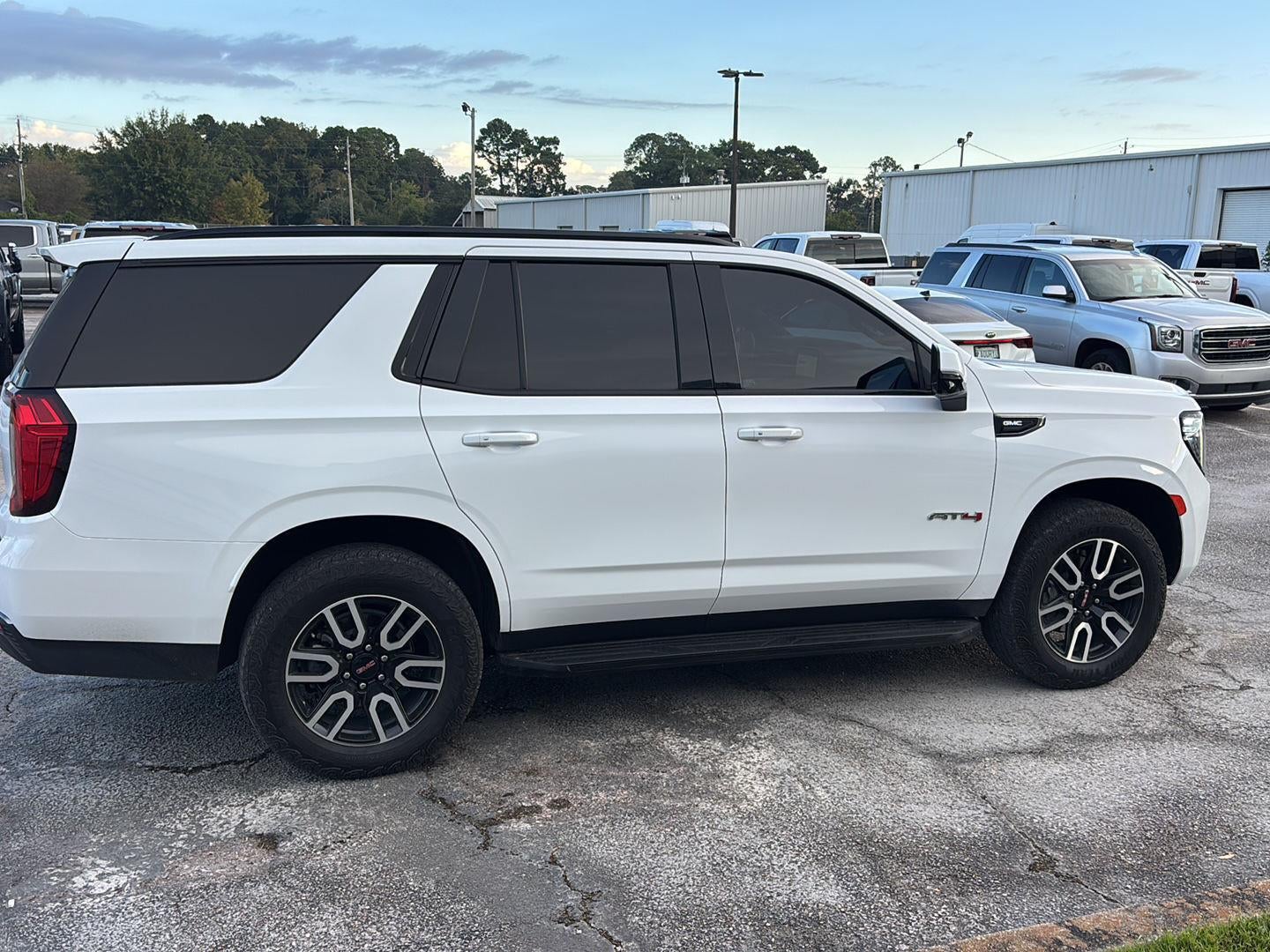 2024 GMC Yukon AT4