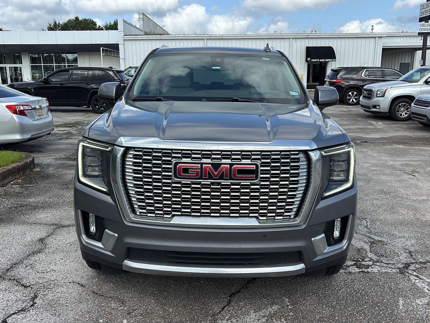 2022 GMC Yukon Denali