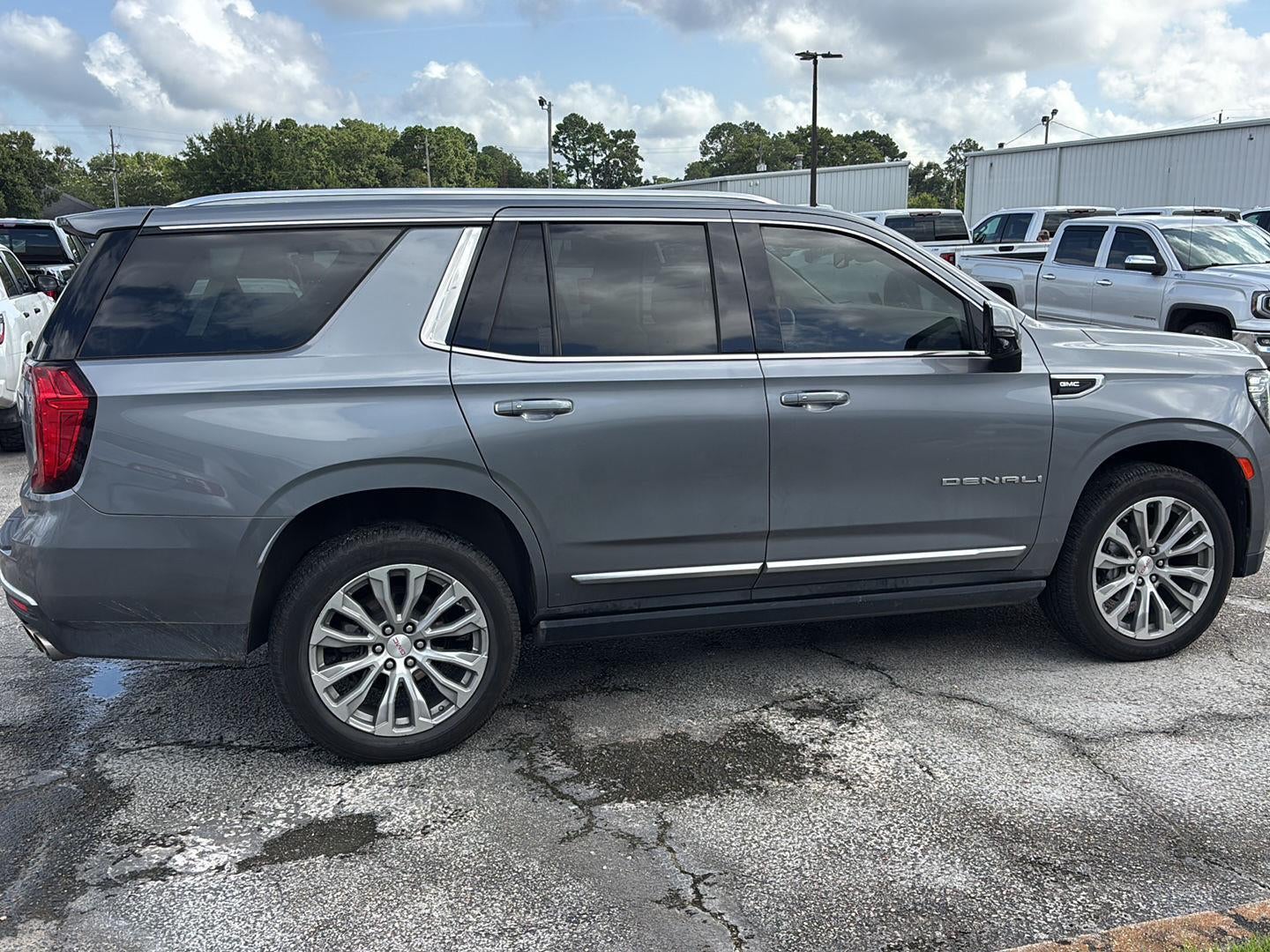 2022 GMC Yukon Denali