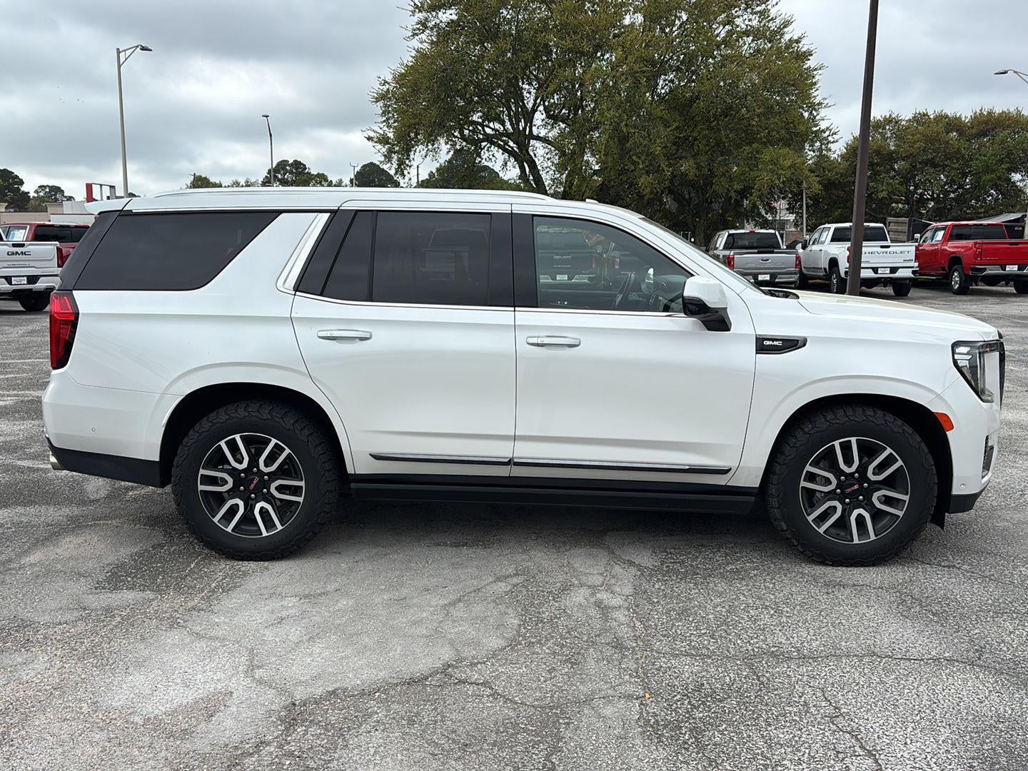 2023 GMC Yukon Denali Ultimate