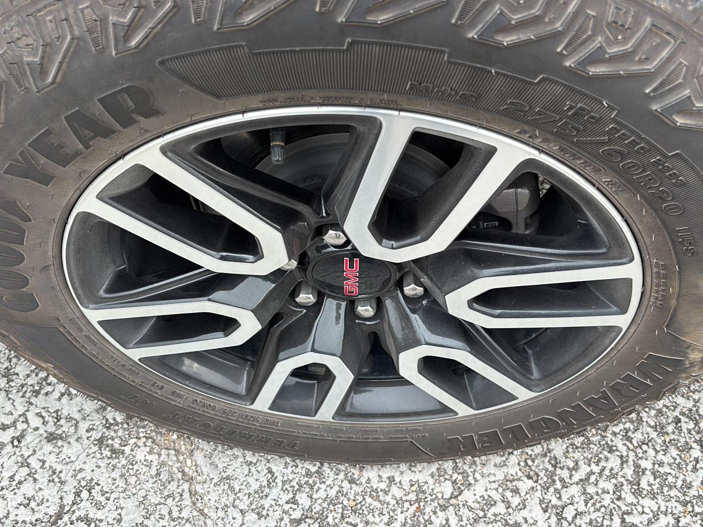 2024 GMC Yukon XL AT4