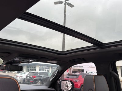 2024 GMC Yukon XL AT4