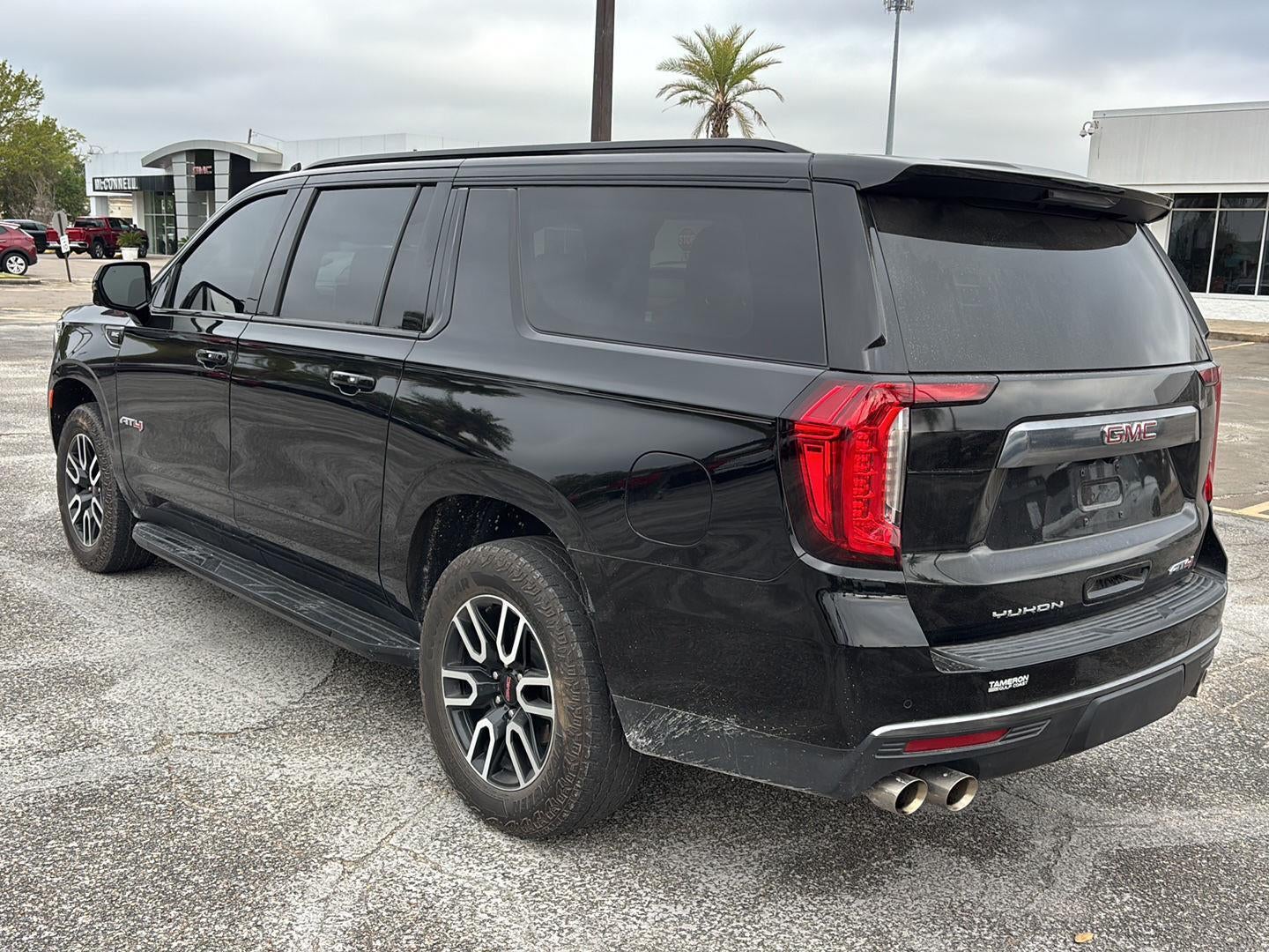 2024 GMC Yukon XL AT4