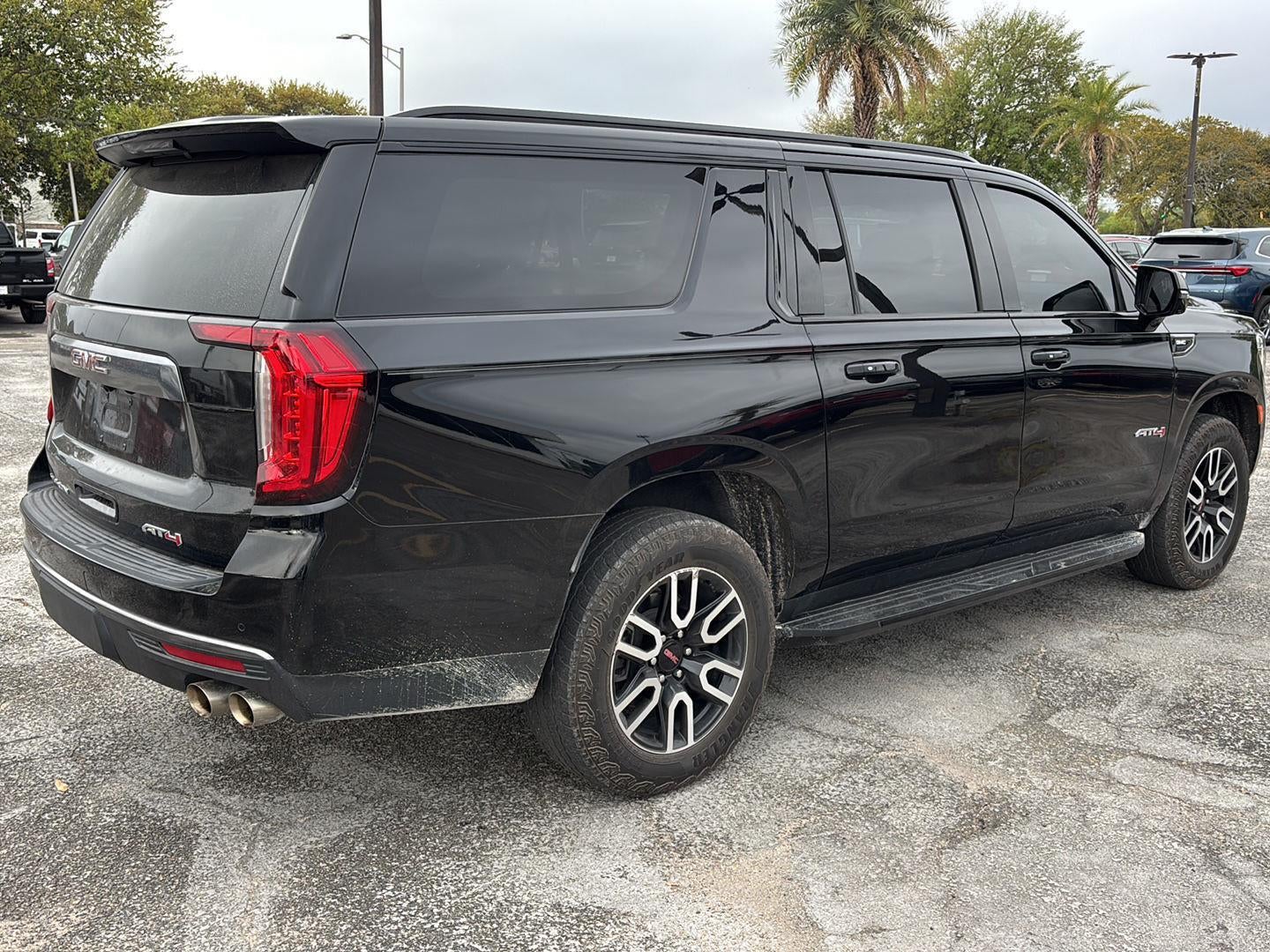 2024 GMC Yukon XL AT4