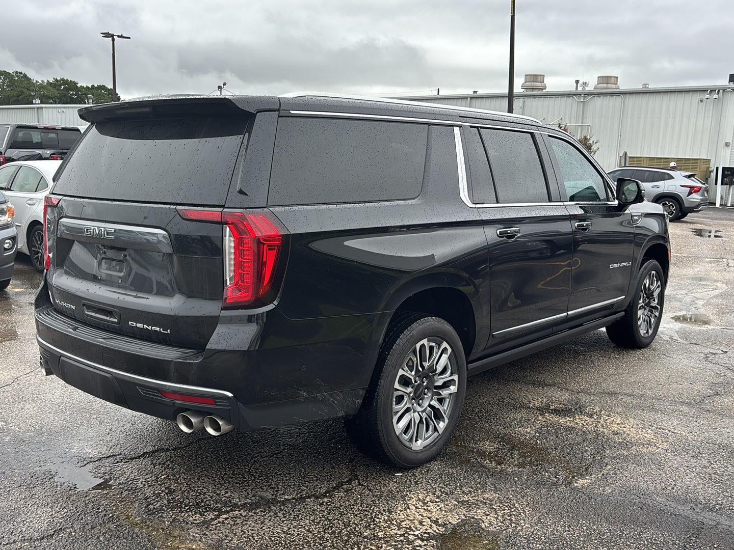 2023 GMC Yukon XL Denali Ultimate