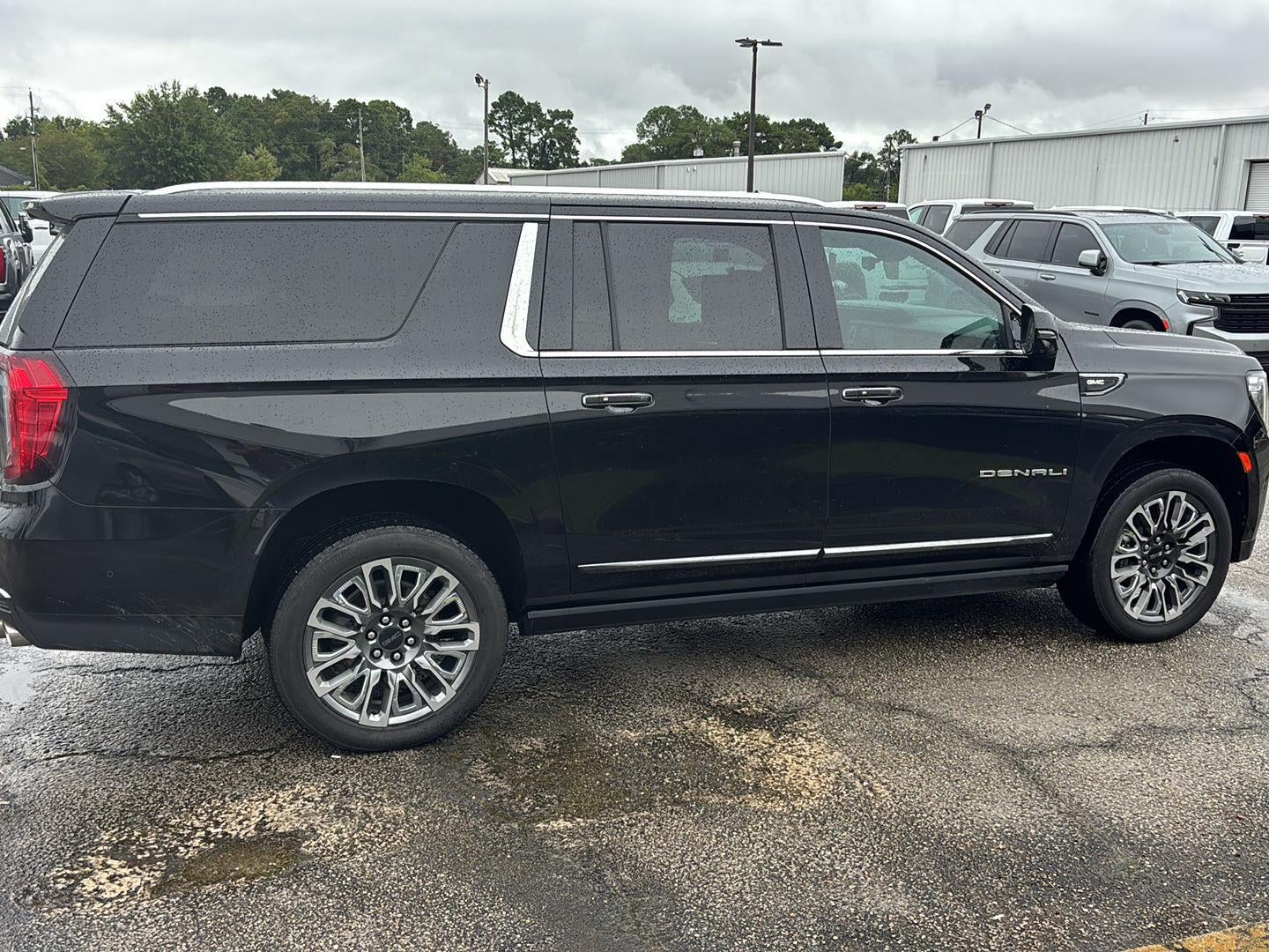 2023 GMC Yukon XL Denali Ultimate