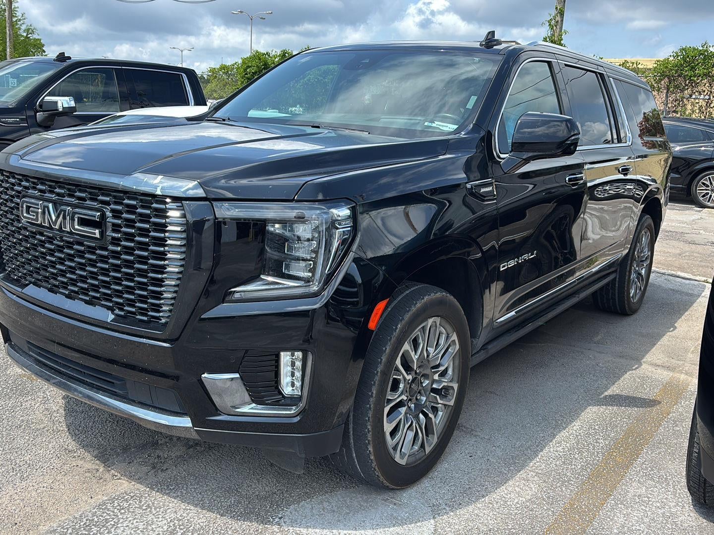 2023 GMC Yukon XL Denali Ultimate