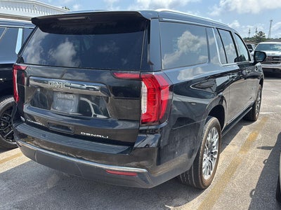 2023 GMC Yukon XL Denali Ultimate