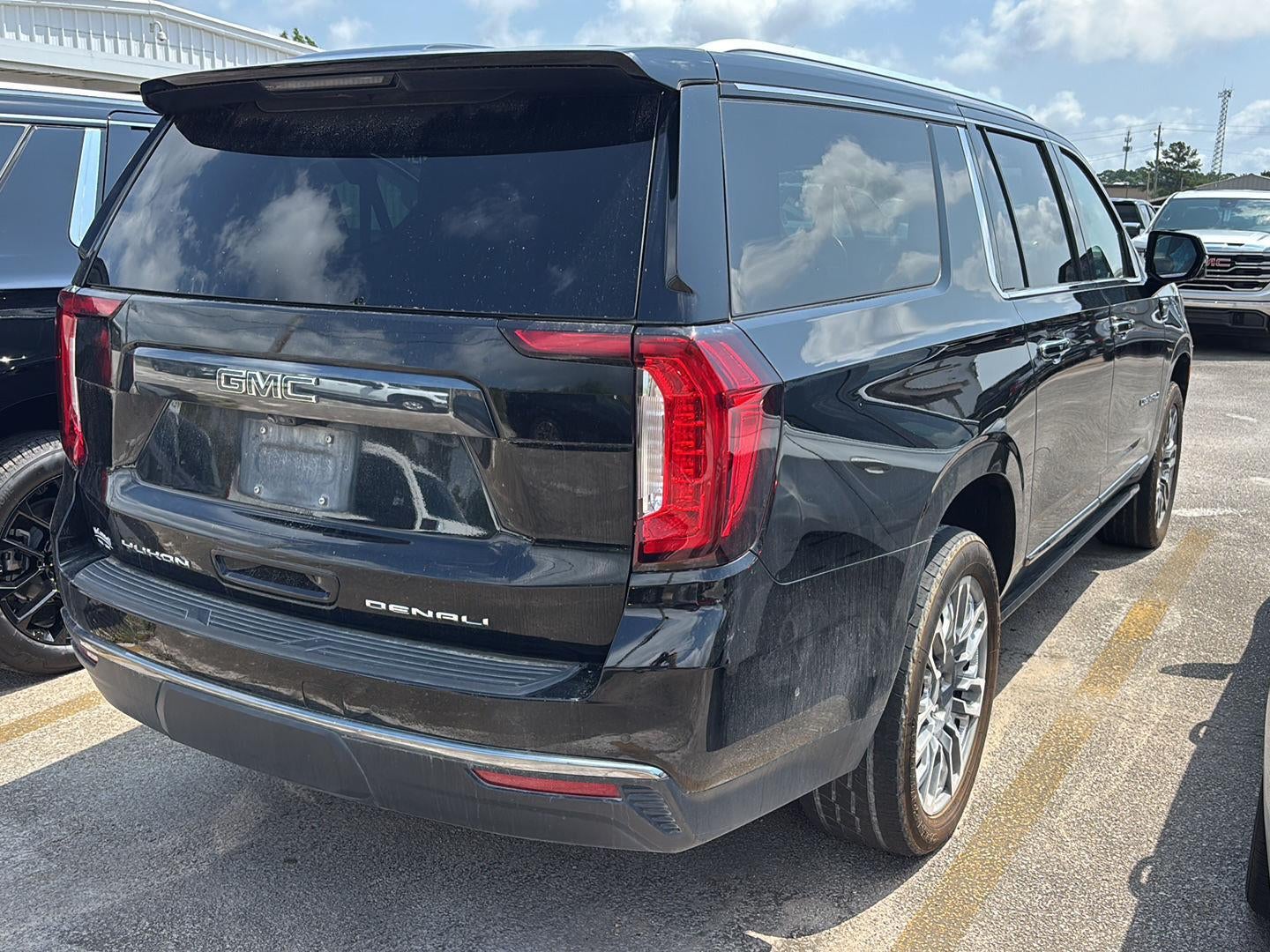2023 GMC Yukon XL Denali Ultimate