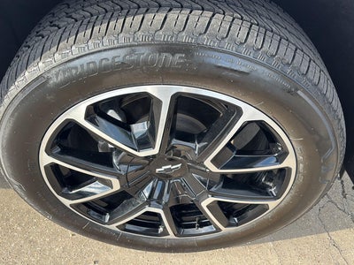 2024 Chevrolet Suburban RST