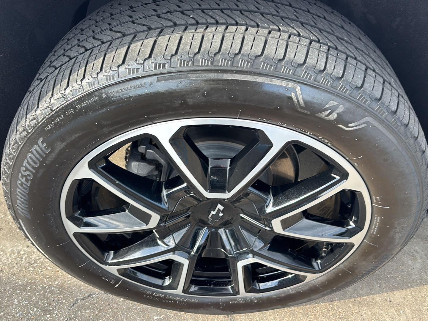 2024 Chevrolet Suburban RST