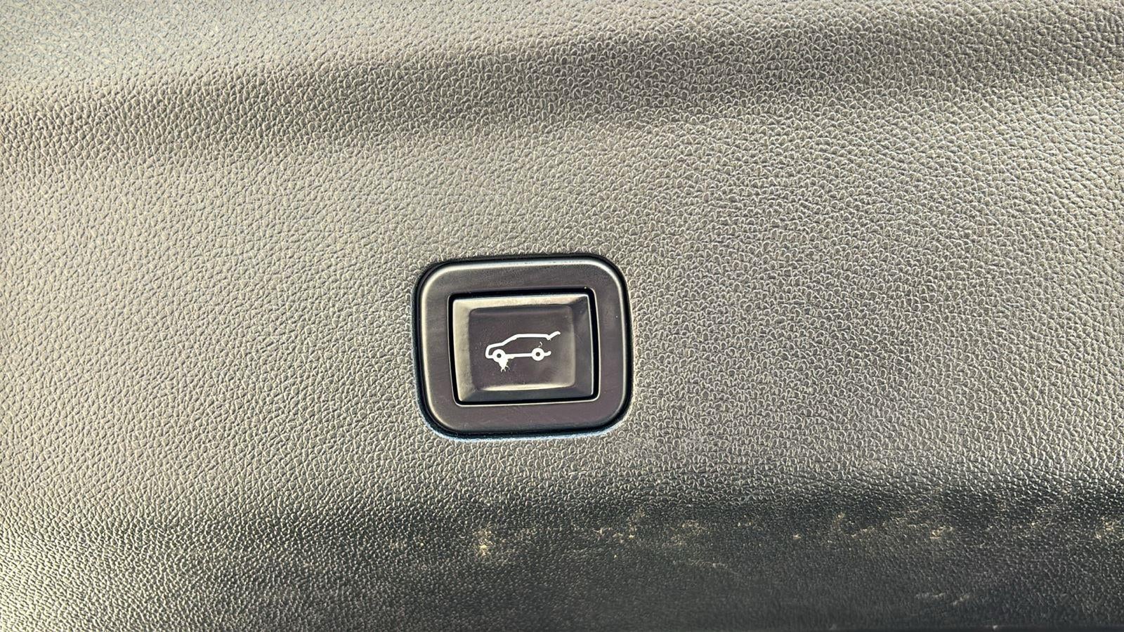 2021 Chevrolet Suburban RST