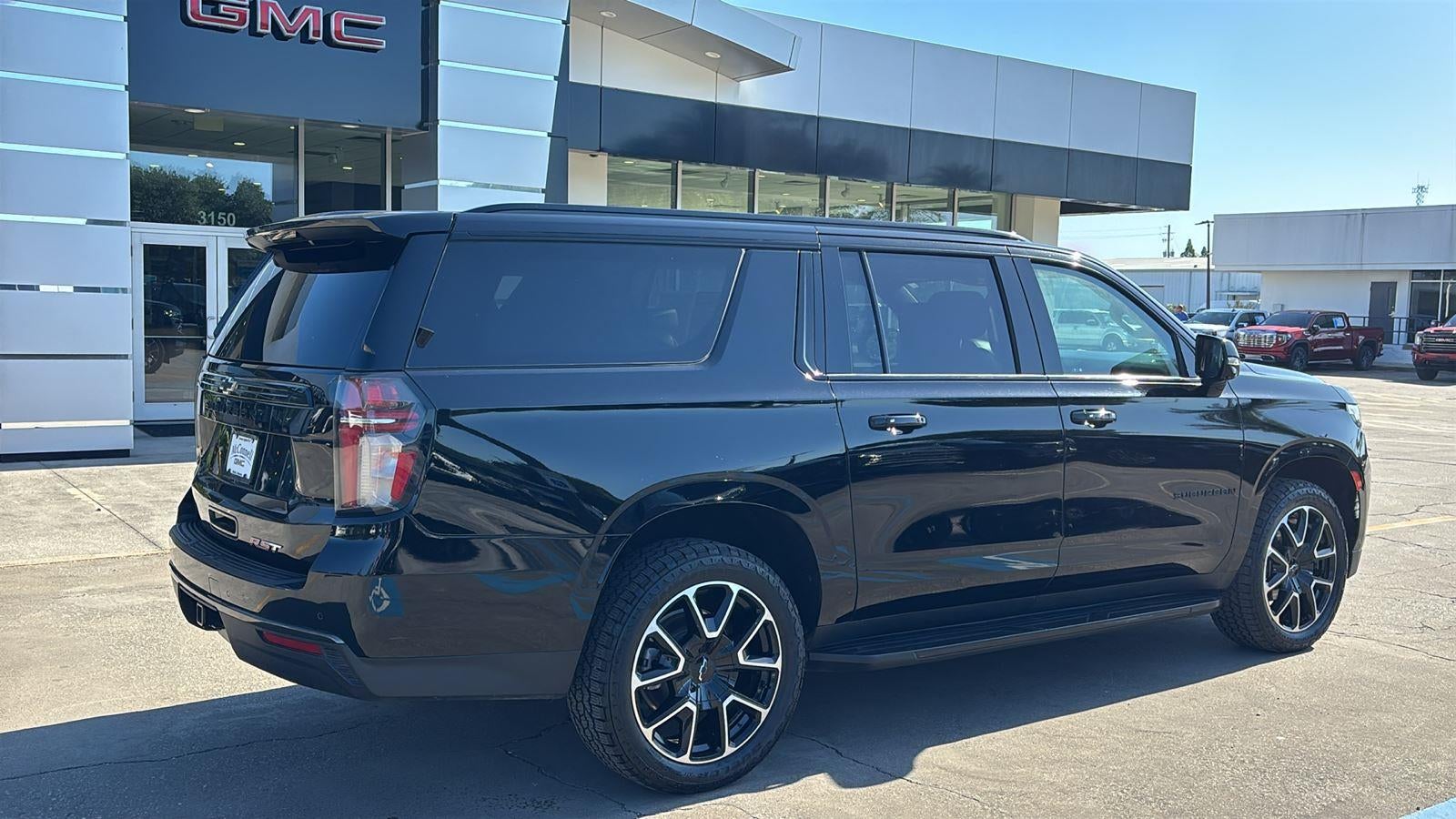 2021 Chevrolet Suburban RST