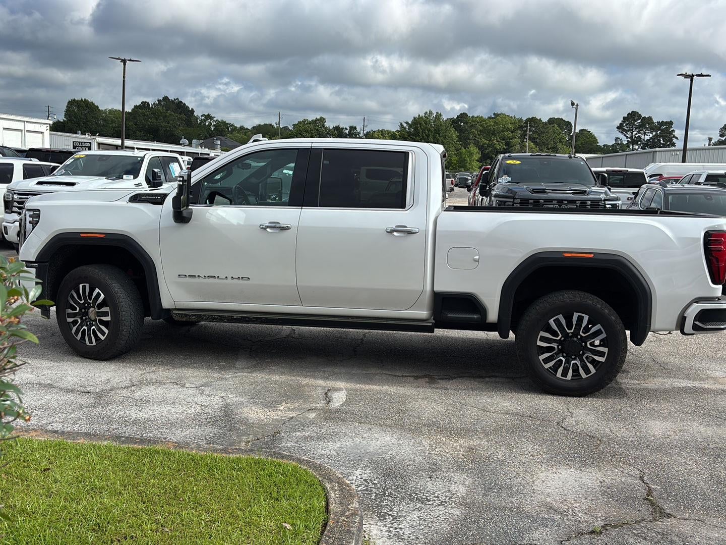 2024 GMC Sierra 2500 HD Denali Ultimate