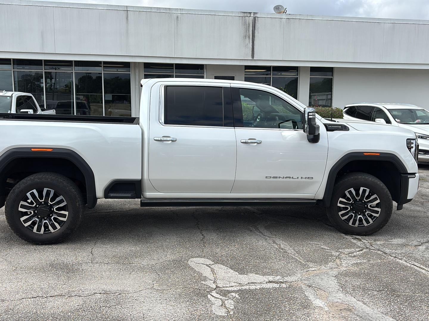 2024 GMC Sierra 2500 HD Denali Ultimate
