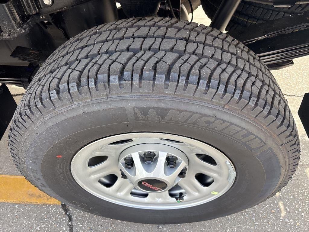 2025 GMC Sierra 3500 HD Pro