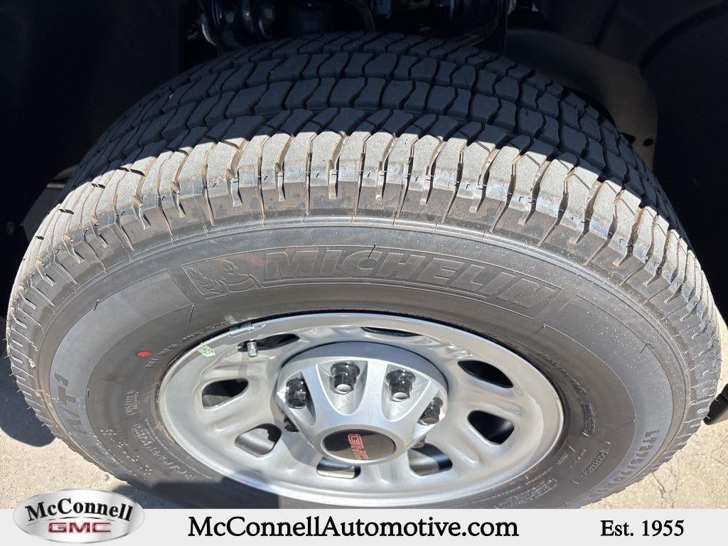 2025 GMC Sierra 3500 HD Pro