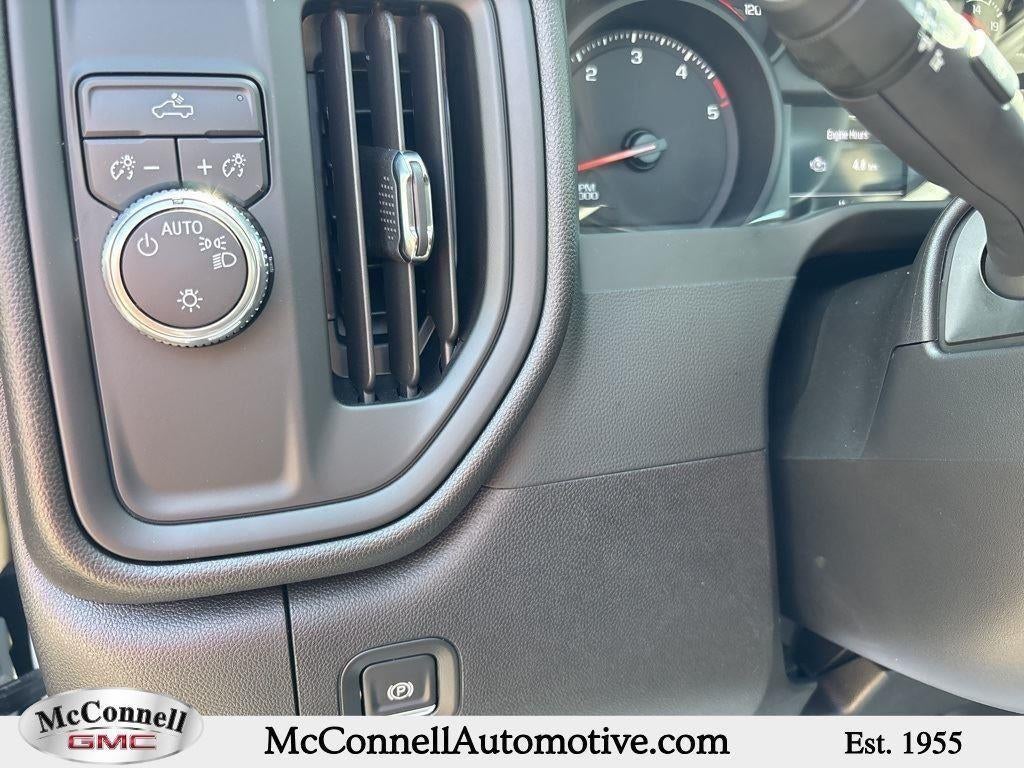 2025 GMC Sierra 3500 HD Pro