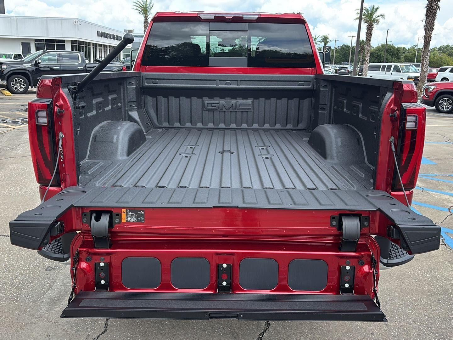 2025 GMC Sierra 2500 HD SLT