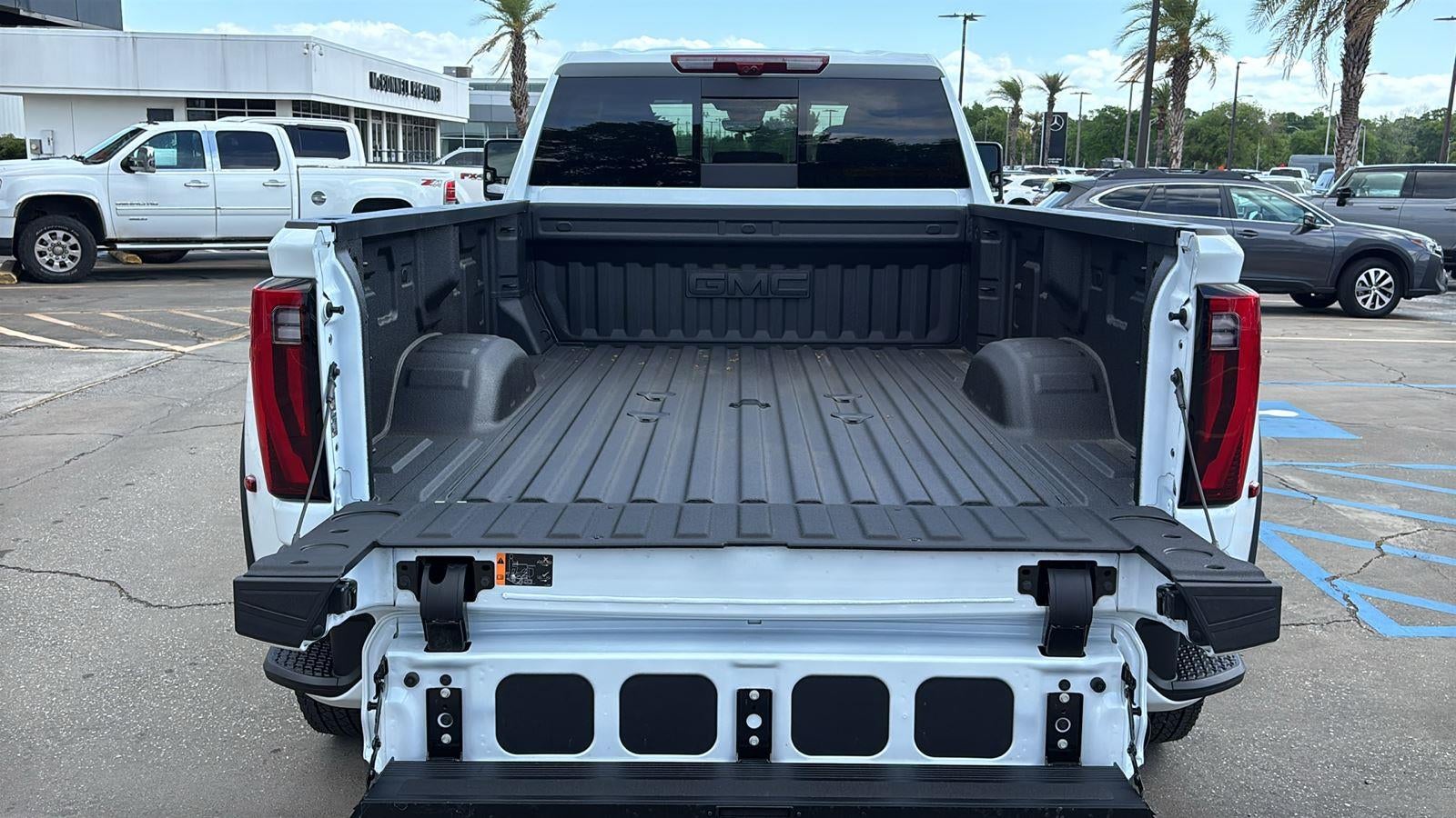 2026 GMC Sierra 3500 HD Denali DRW