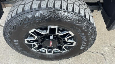 2025 GMC Sierra 2500 HD AT4X