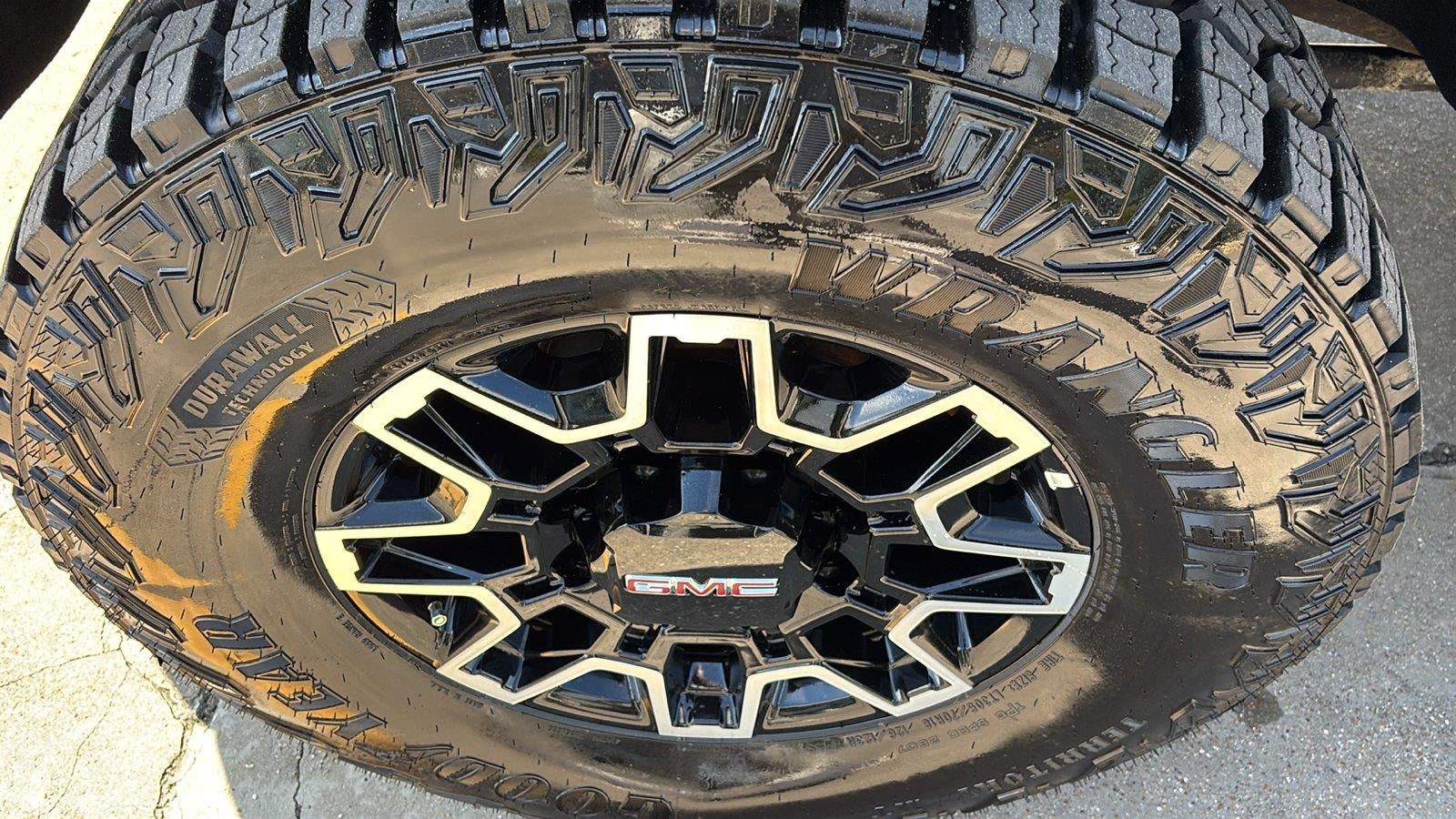 2025 GMC Sierra 2500HD AT4X - Photo 14