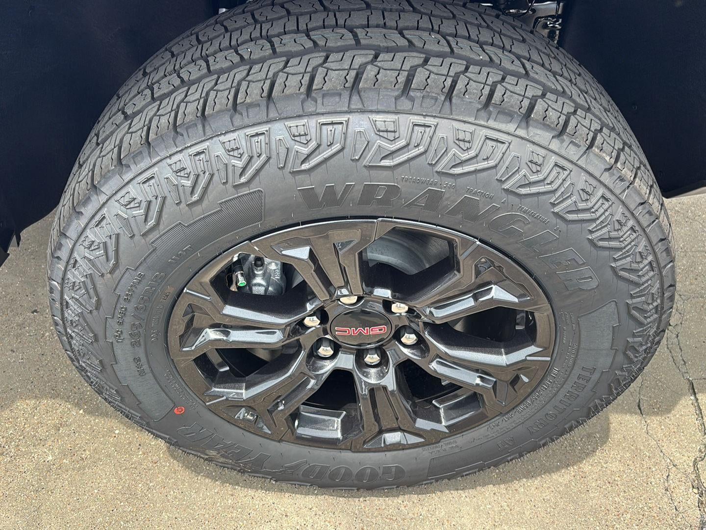 2025 GMC Canyon Elevation