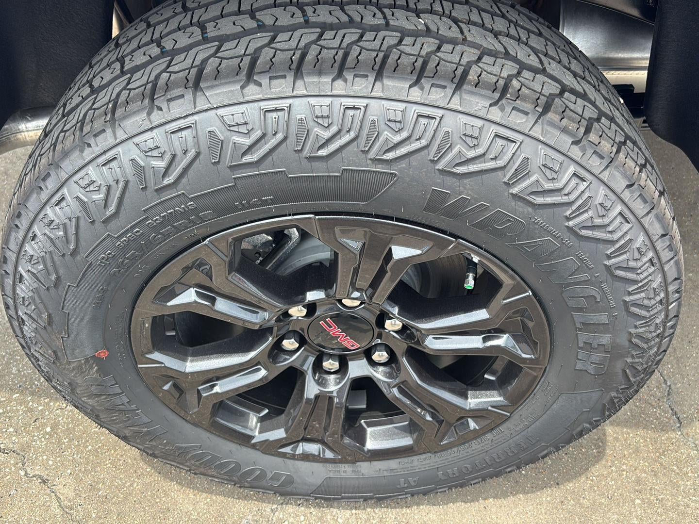 2025 GMC Canyon Elevation