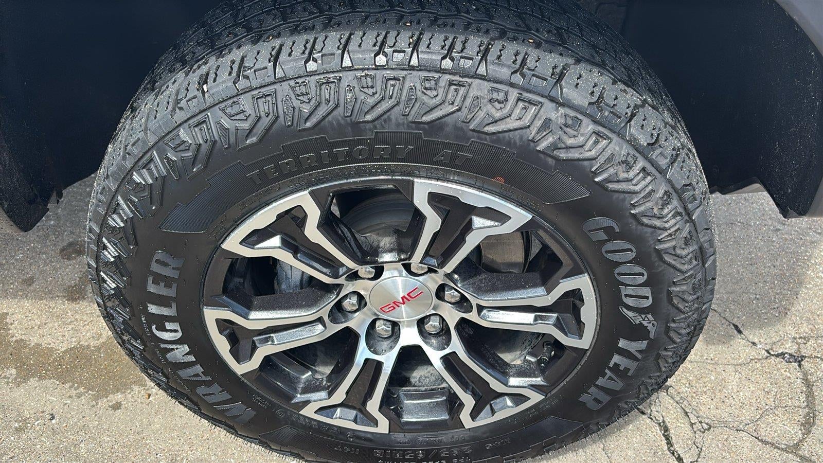 2025 GMC Canyon AT4
