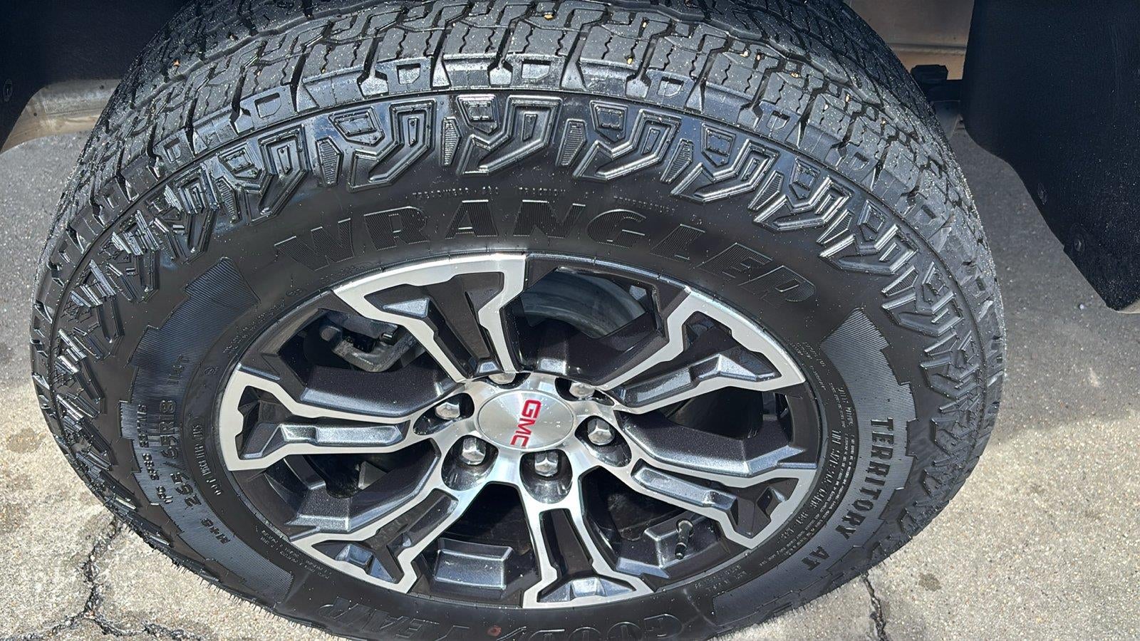 2025 GMC Canyon AT4