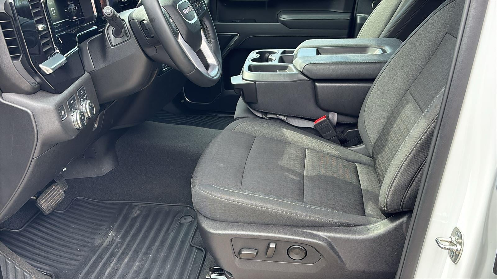 2025 GMC Sierra 1500 SLE