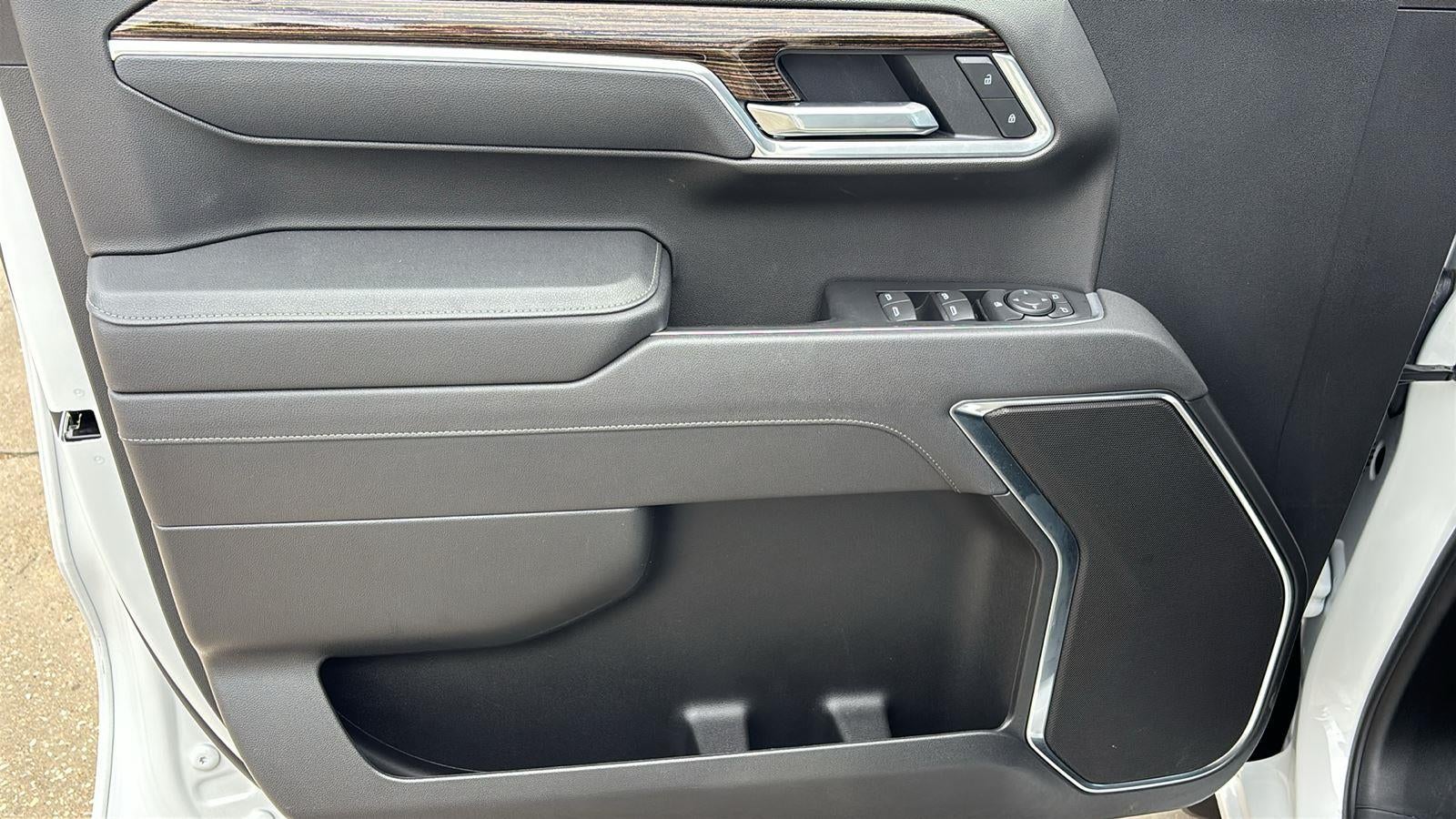 2025 GMC Sierra 1500 SLE