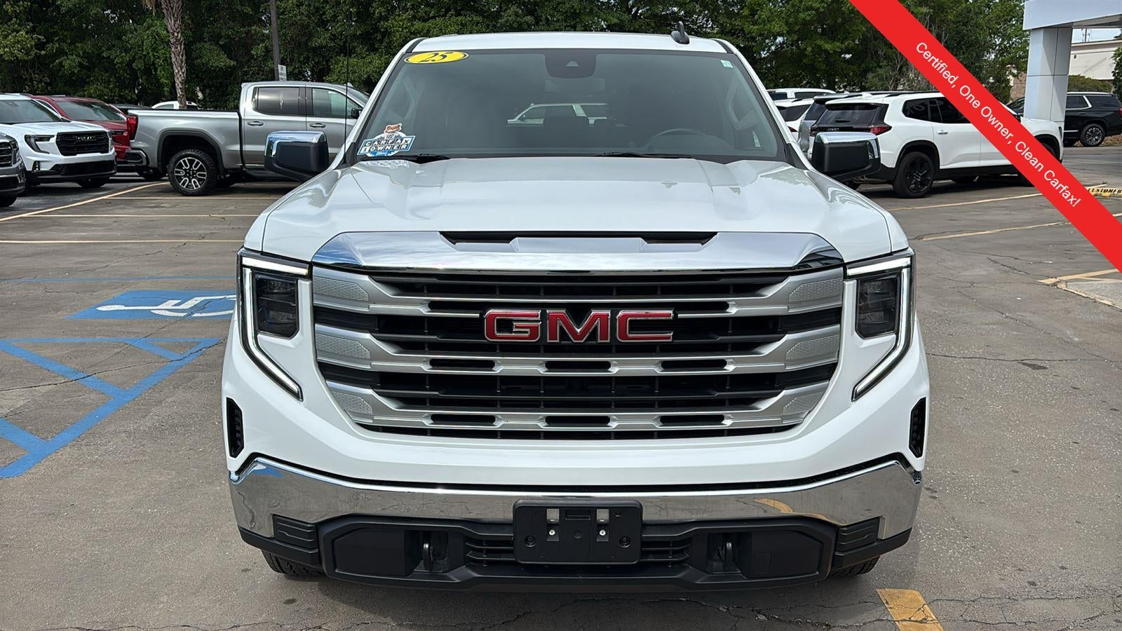 2025 GMC Sierra 1500 SLE