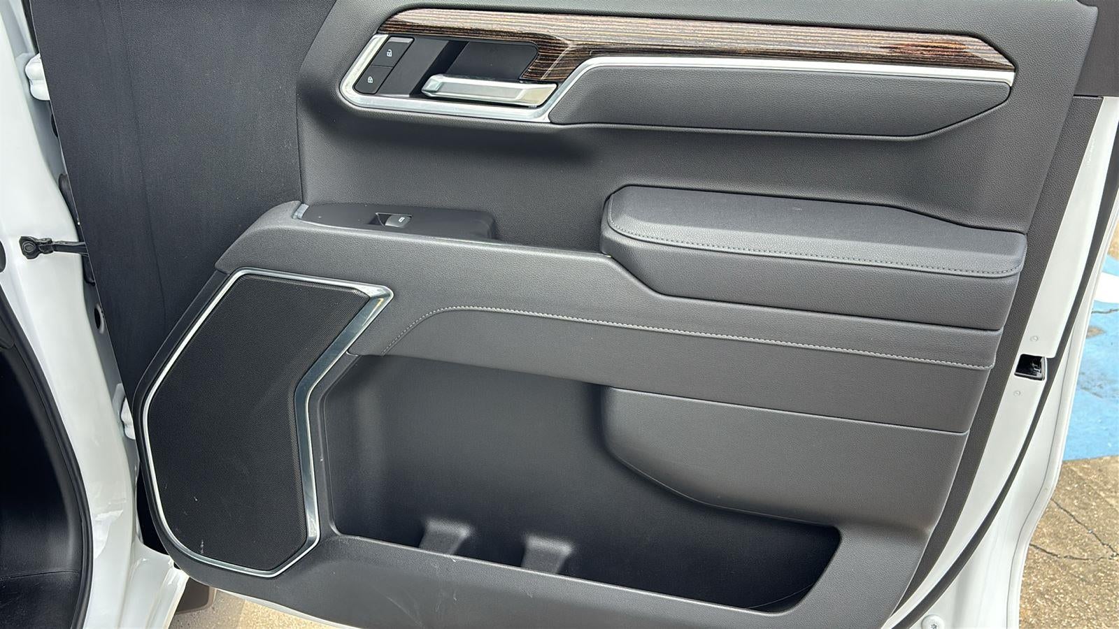 2025 GMC Sierra 1500 SLE