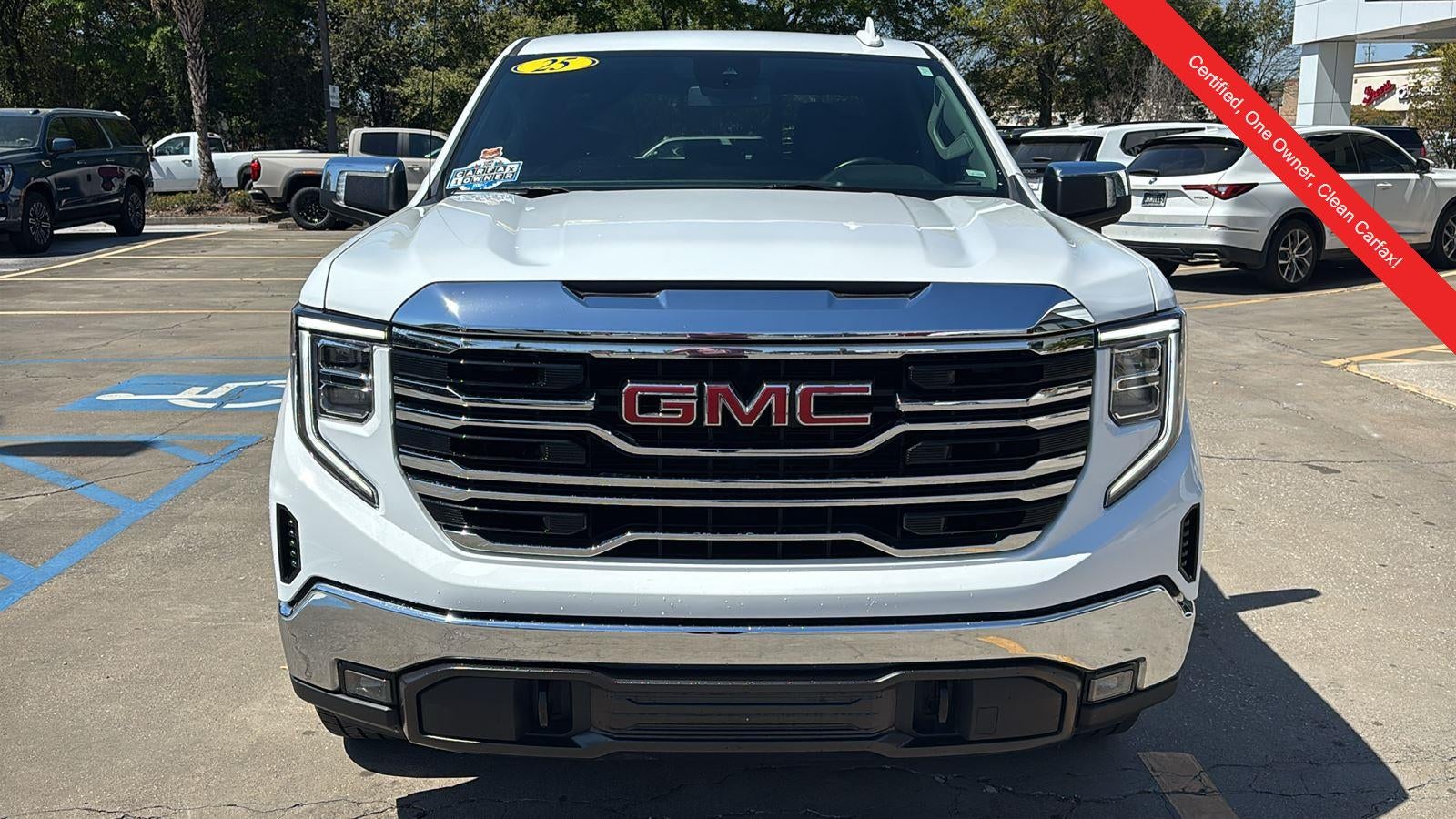 2025 GMC Sierra 1500 SLT