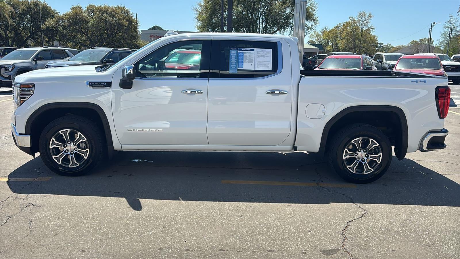 2025 GMC Sierra 1500 SLT