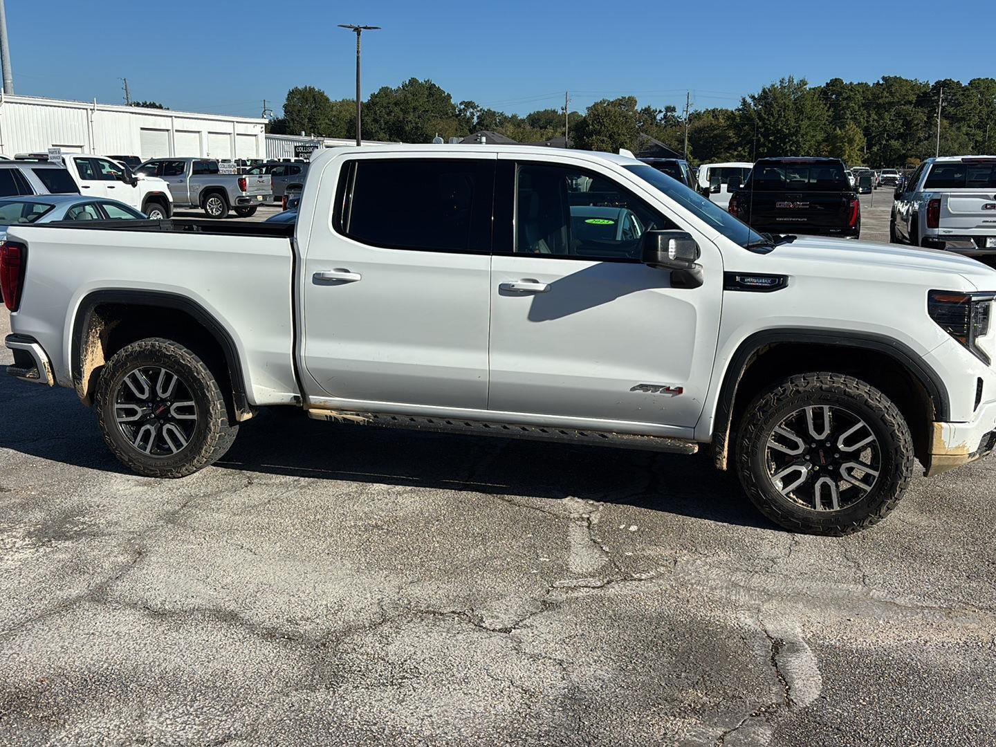 2023 GMC Sierra 1500 AT4