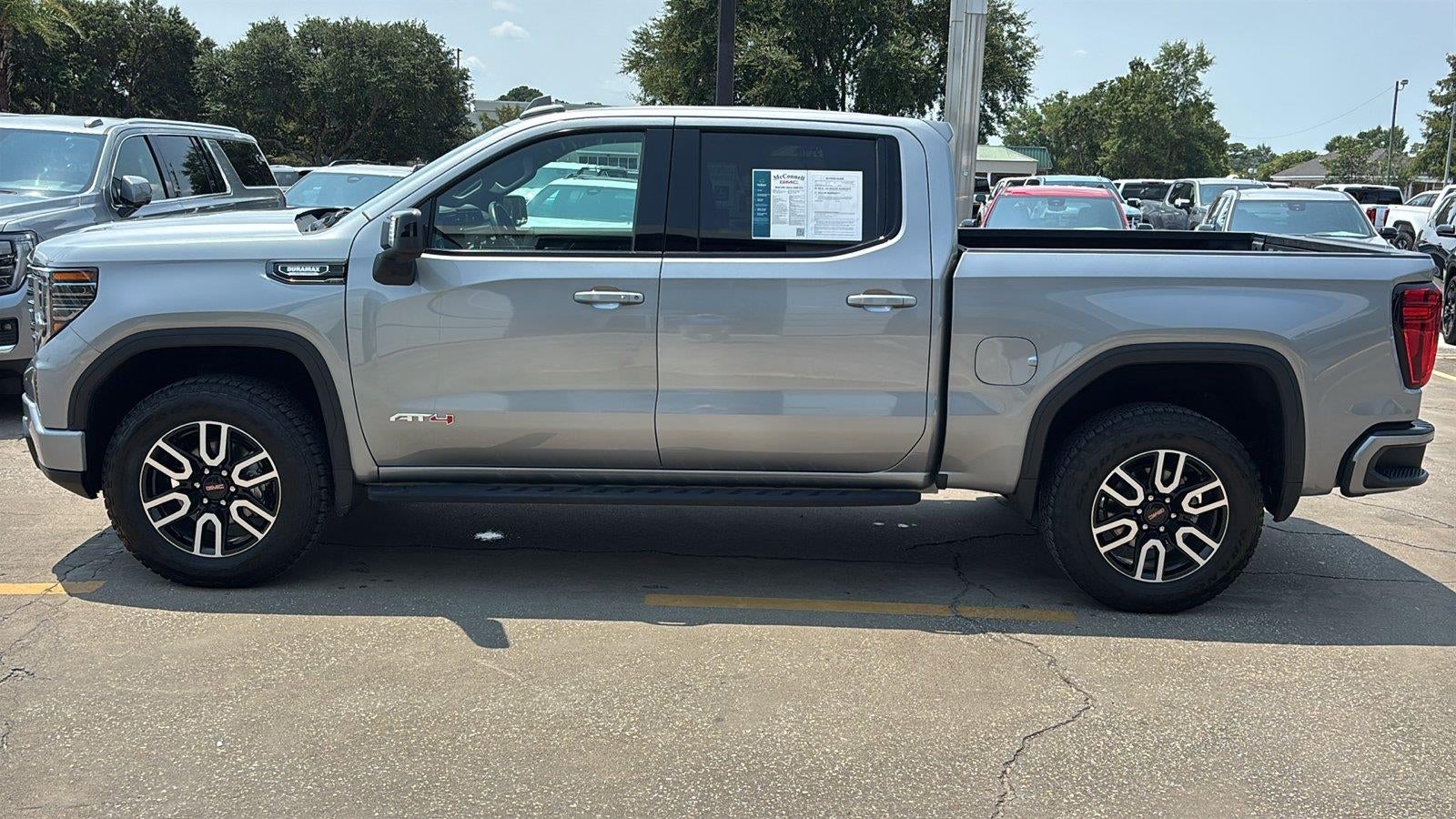 2024 GMC Sierra 1500 AT4
