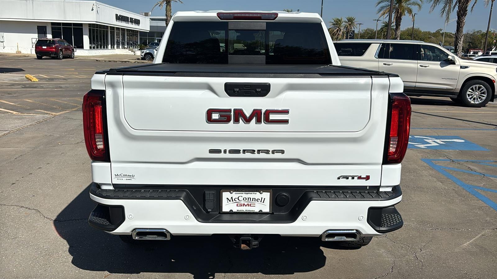 2022 GMC Sierra 1500 AT4