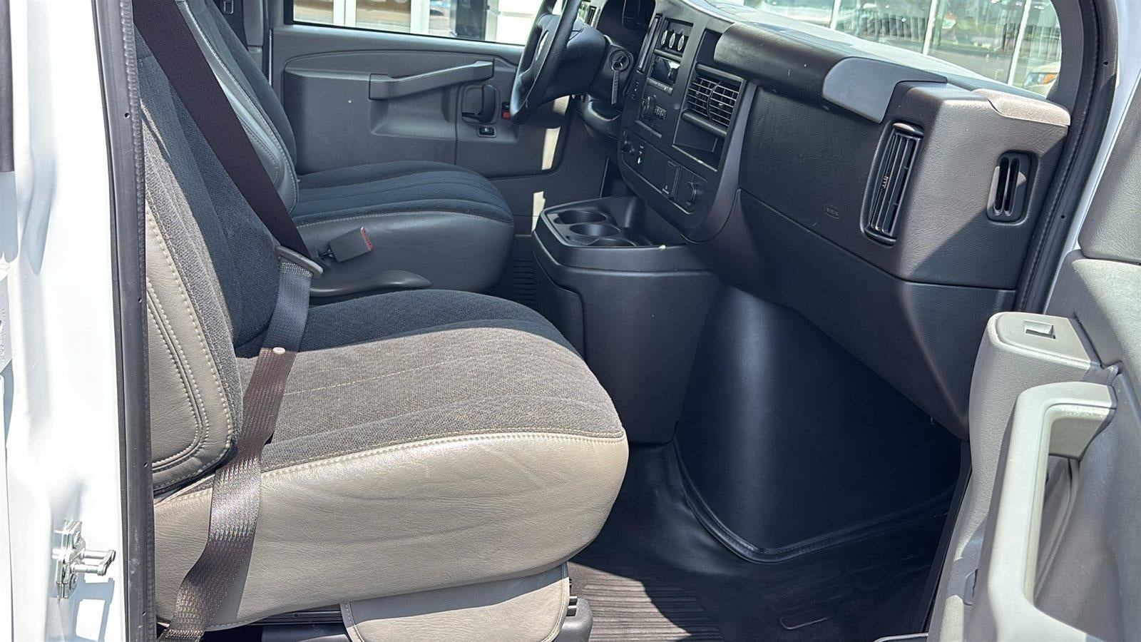 2025 GMC Savana Cargo Work Van