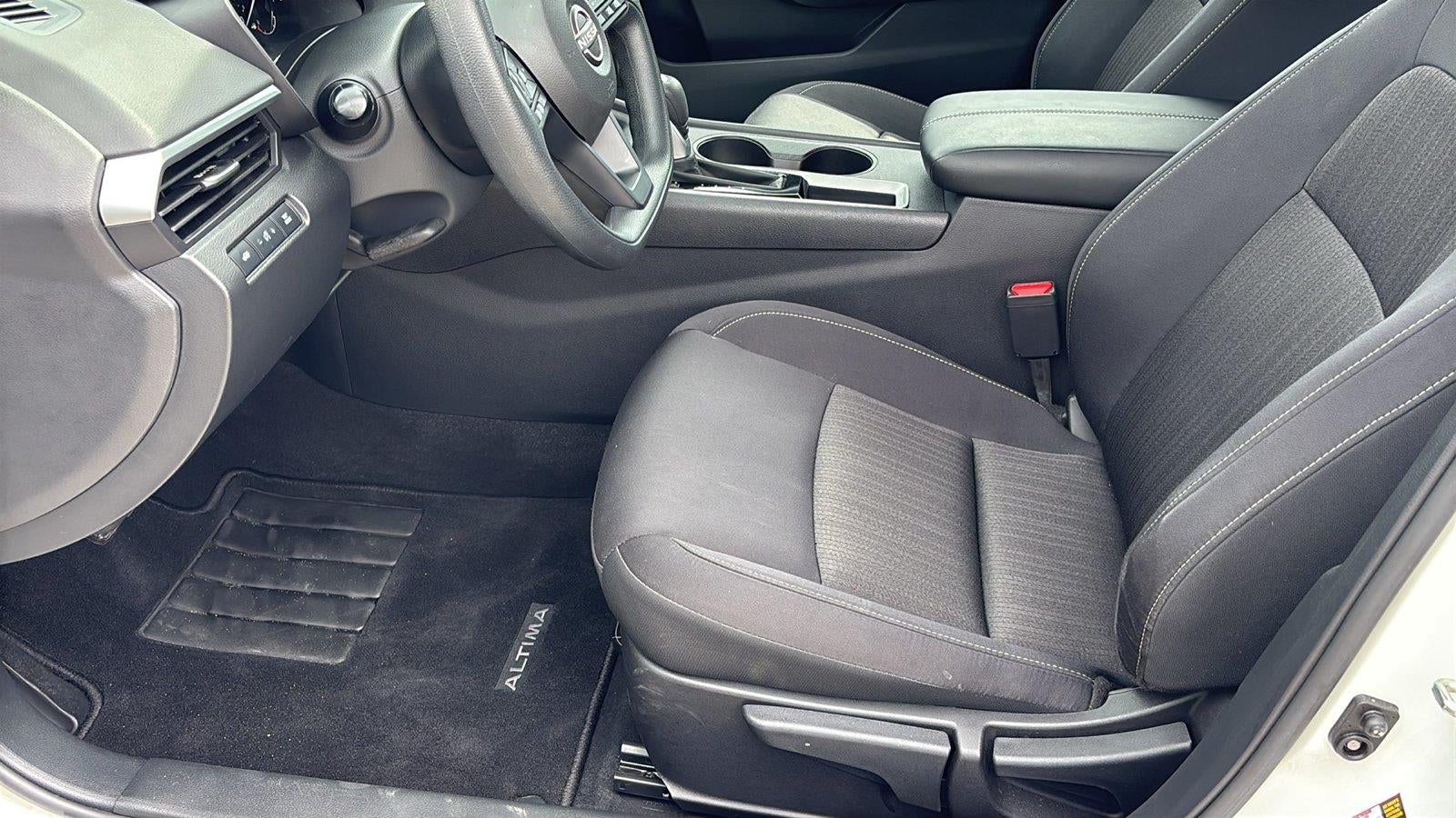 2025 Nissan Altima S - Photo 15