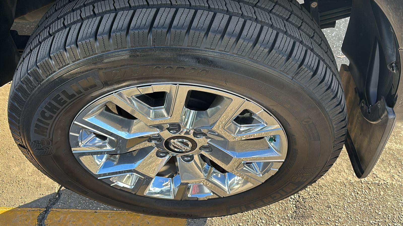 2020 Nissan TITAN Crew Cab SL 4x4