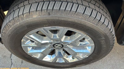 2020 Nissan TITAN Crew Cab SL 4x4