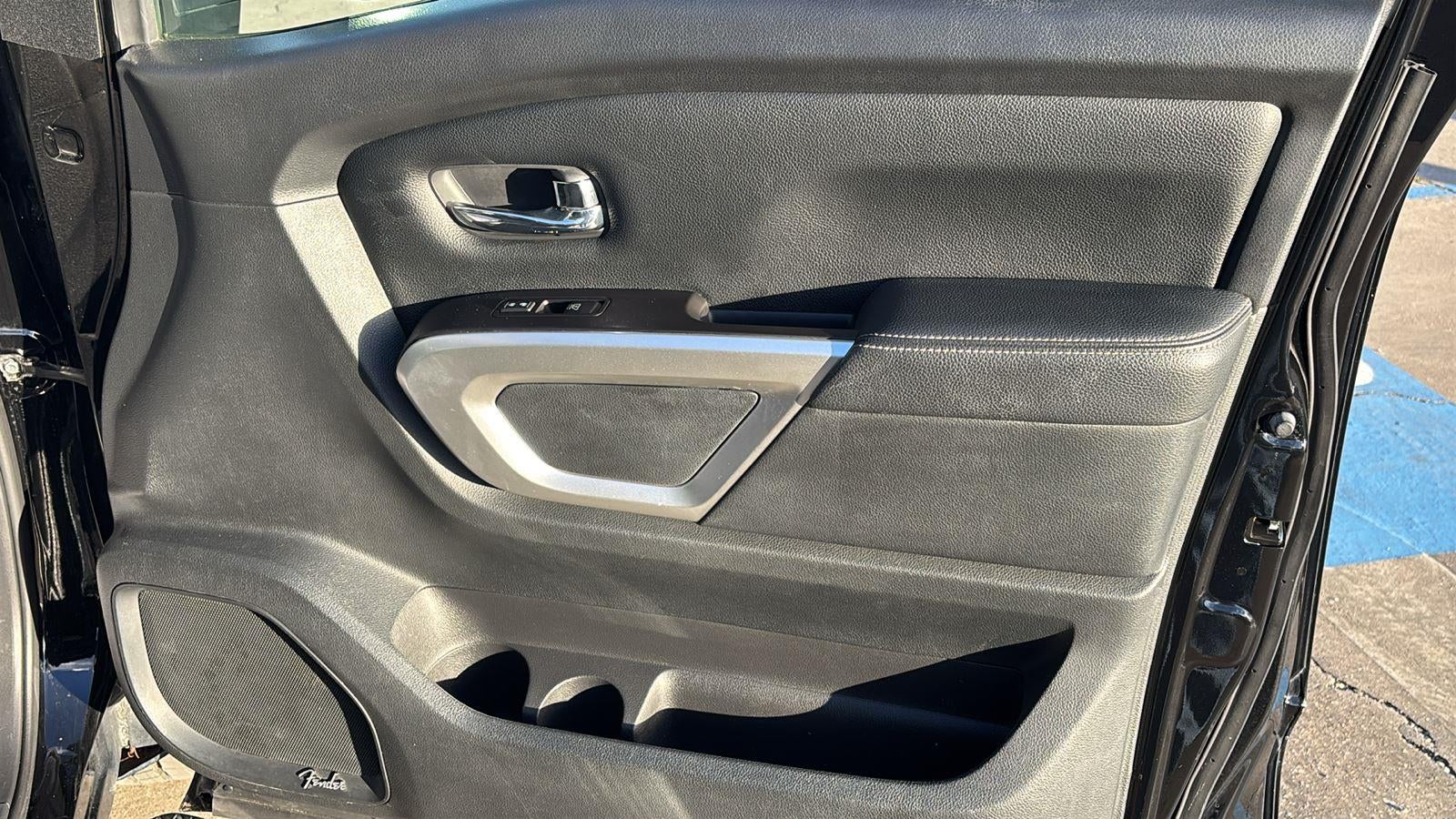 2020 Nissan TITAN Crew Cab SL 4x4