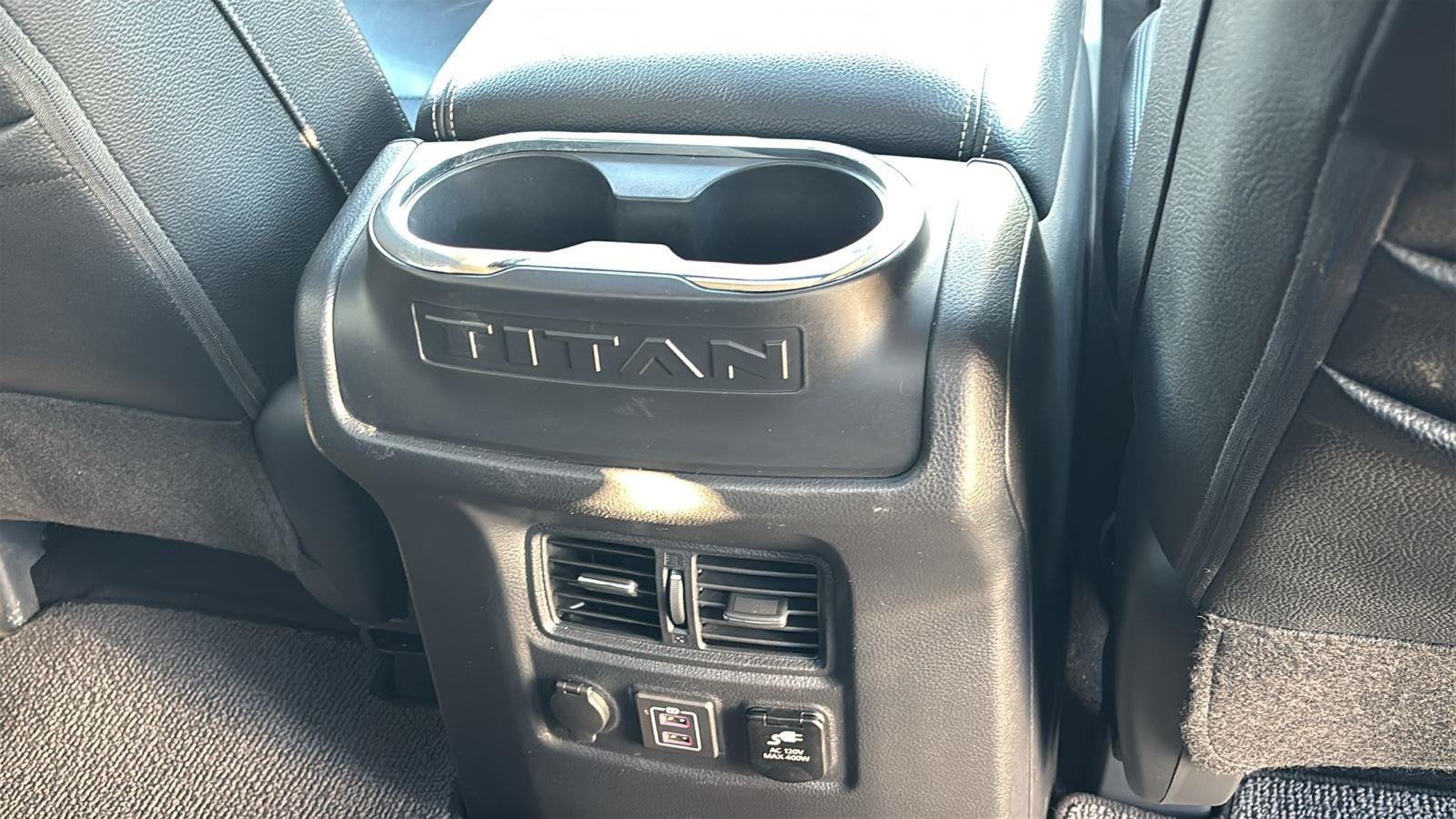 2020 Nissan TITAN Crew Cab SL 4x4