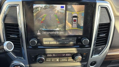 2020 Nissan TITAN Crew Cab SL 4x4