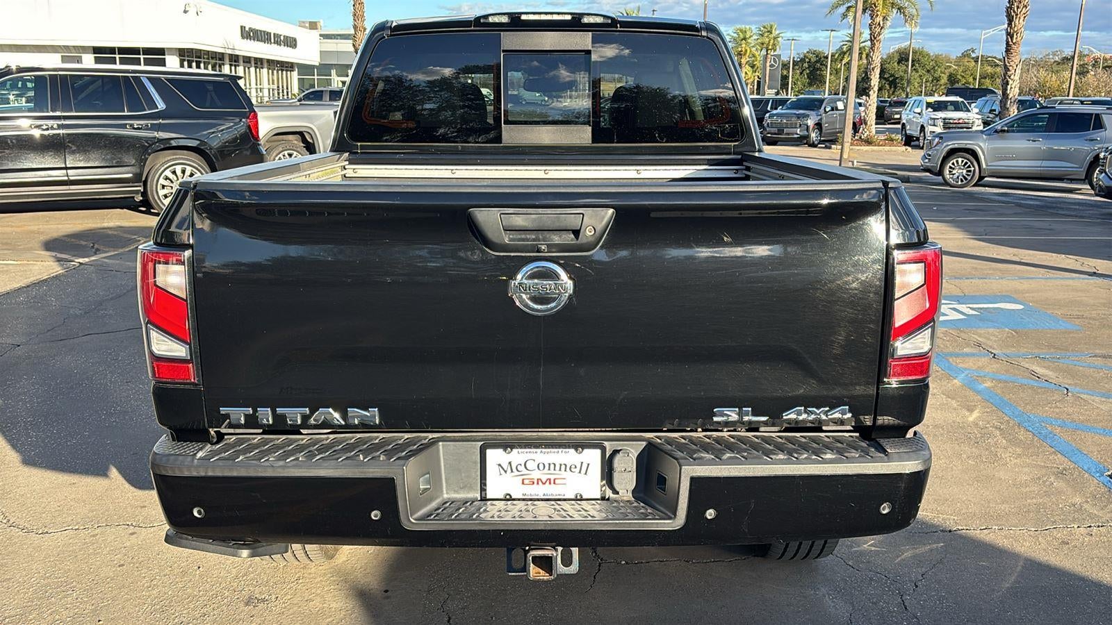 2020 Nissan TITAN Crew Cab SL 4x4