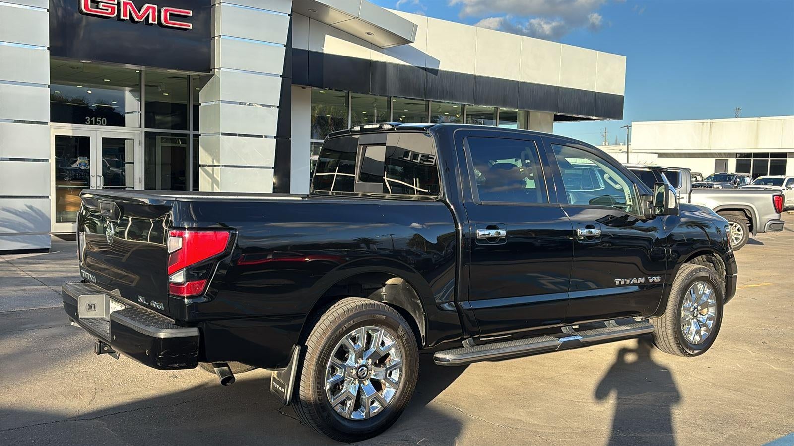 2020 Nissan TITAN Crew Cab SL 4x4