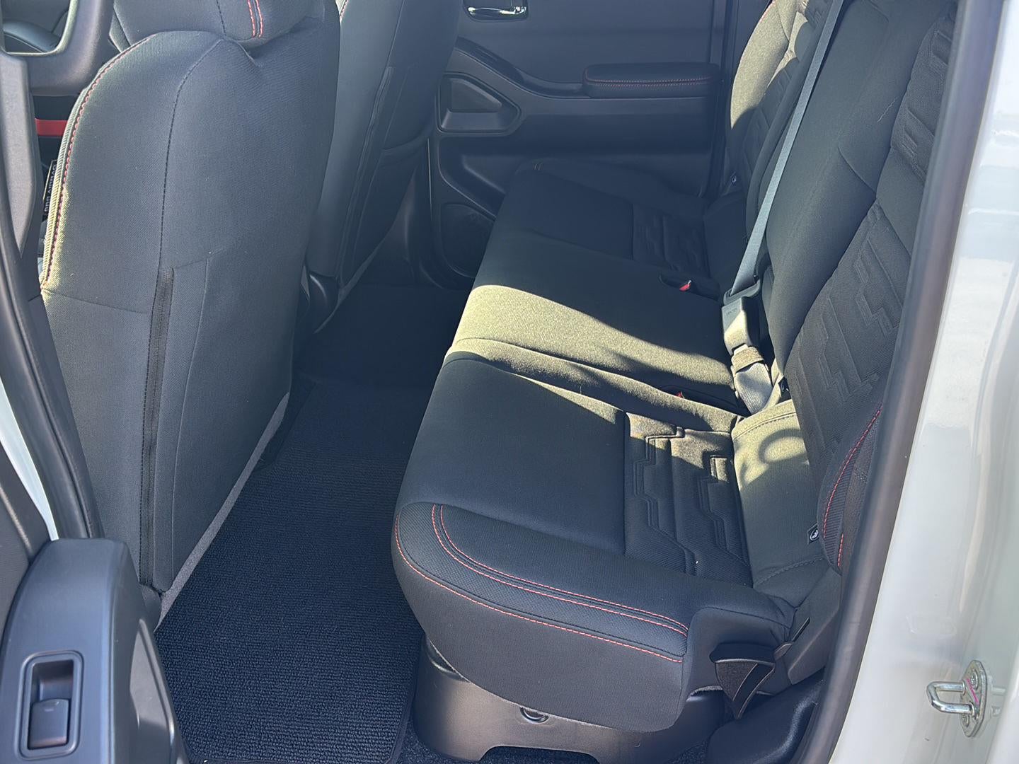 2024 Nissan Frontier Crew Cab PRO-X 4x2